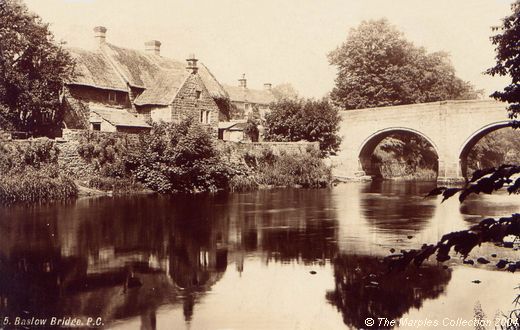 Old Postcard of The Bridge (1) (Baslow)
