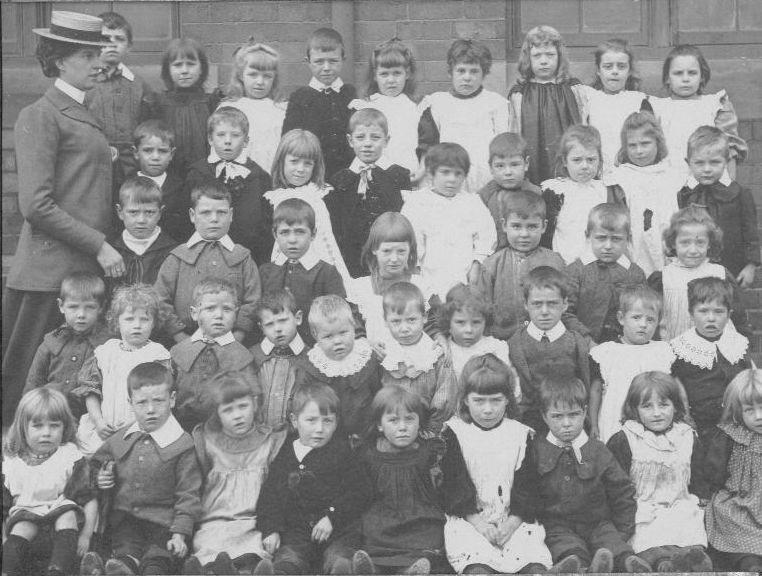 Old Photograph of Village School Mixed Class (c.1900) (South Normanton)