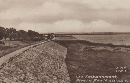 Old Postcard of The Embankment on Severn Beach (Severn Beach)